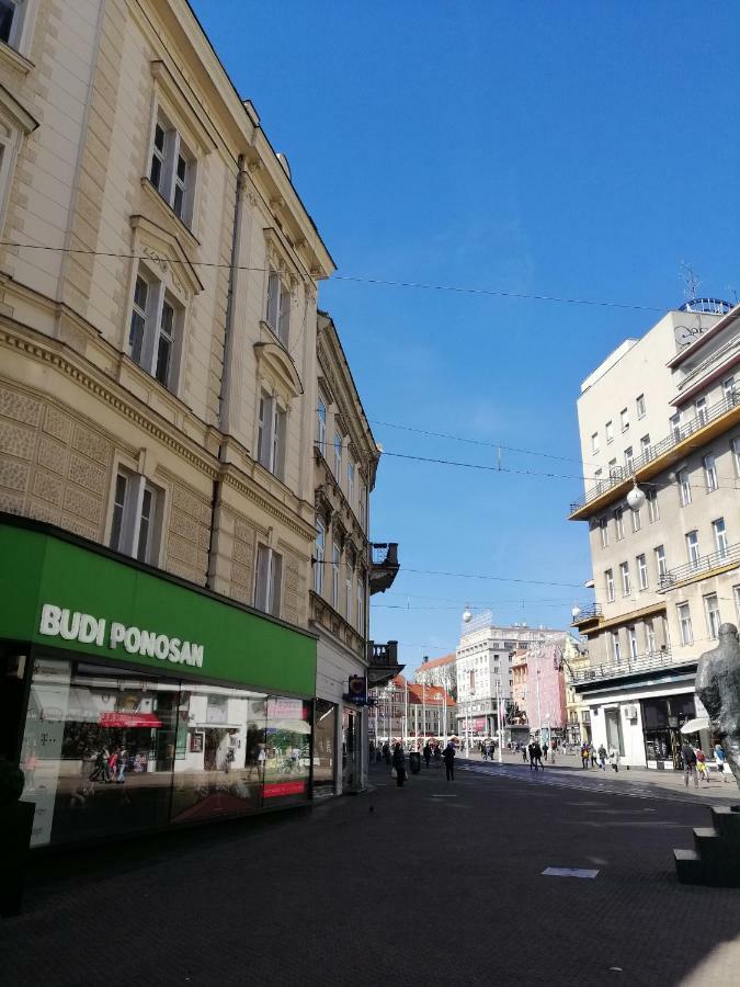 Old School Zagreb Apartment Exterior foto